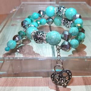 Chunky turquoise beaded memory bracelet